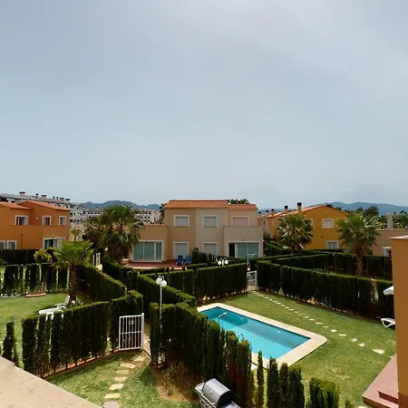 Pinnacle By On Travel Holiday home